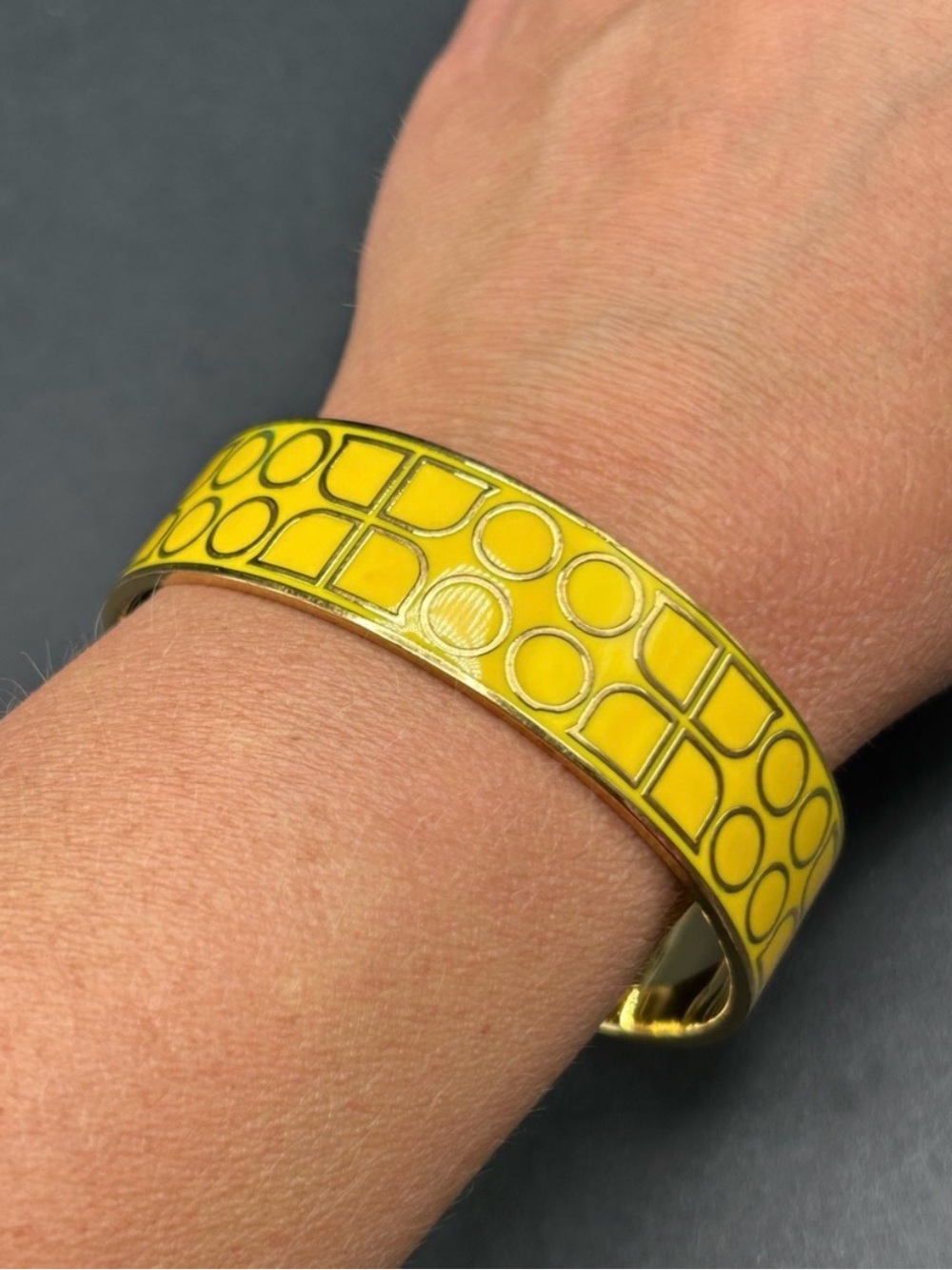 kate spade Yellow 8” Enamel Geometric “Have Courage” Bangle